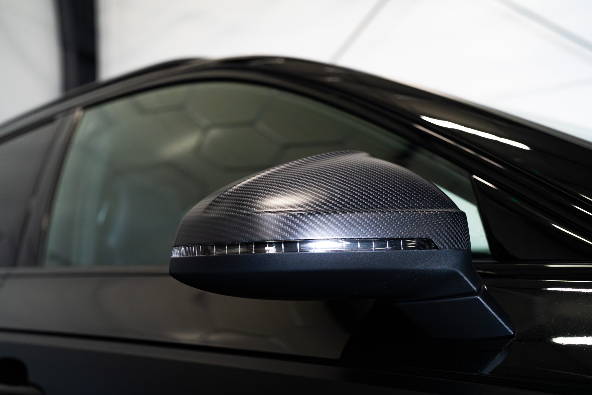 Audi RS4 B9 Avant thumbnail 7