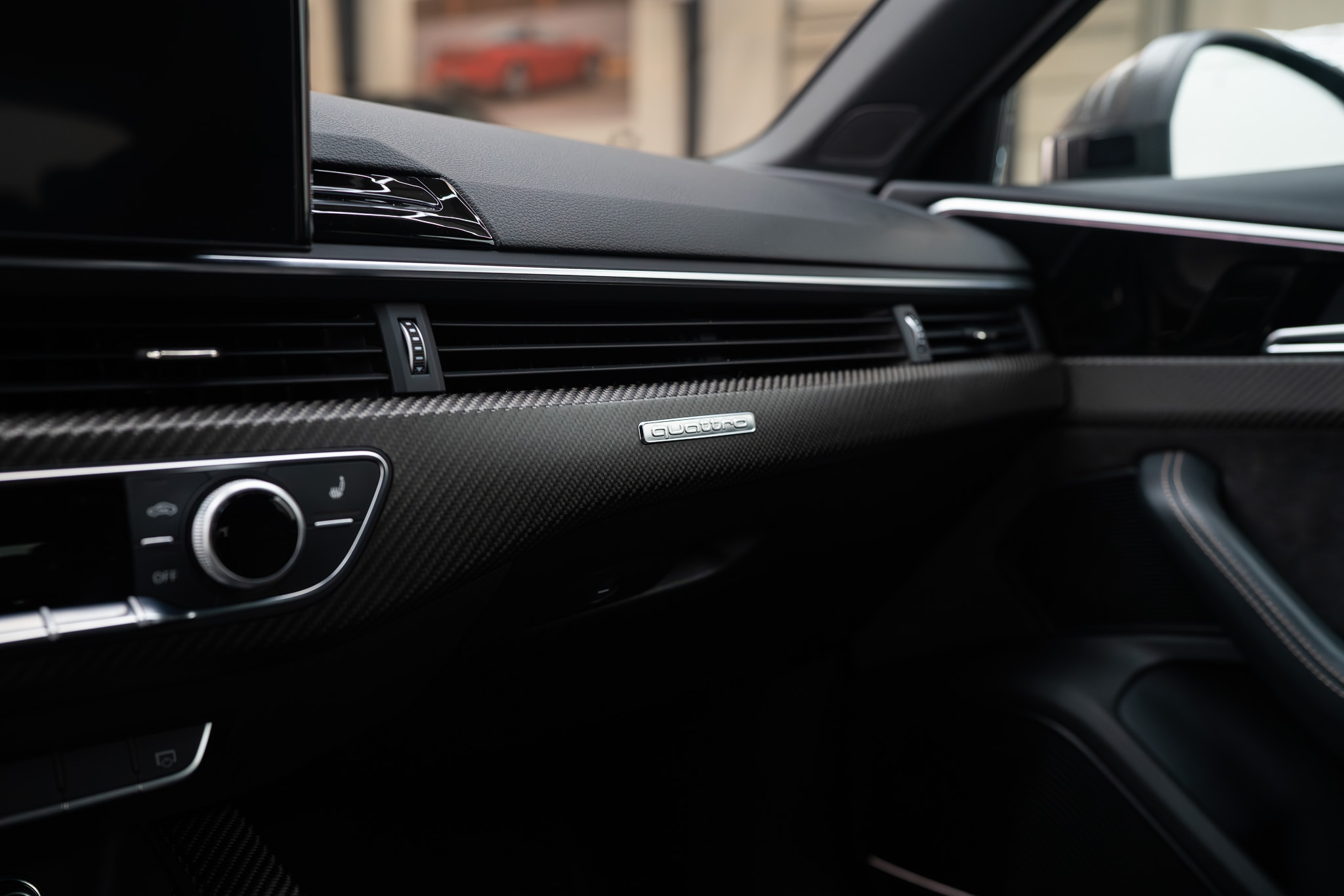 Audi RS4 B9 Avant thumbnail 23